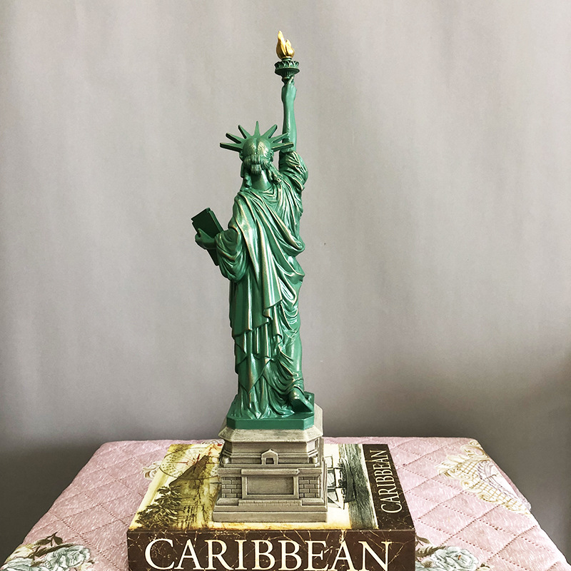 ERMAKOVA Statue of Liberty Mod - Interior Design New York ulasan dan harga
