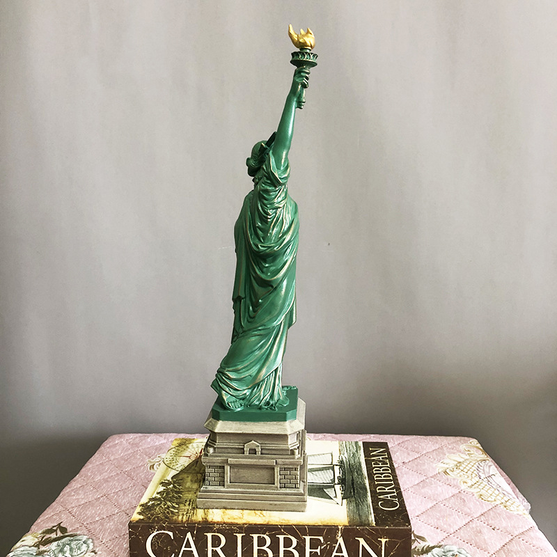 ERMAKOVA Statue of Liberty Mod - Interior Design New York ulasan dan harga